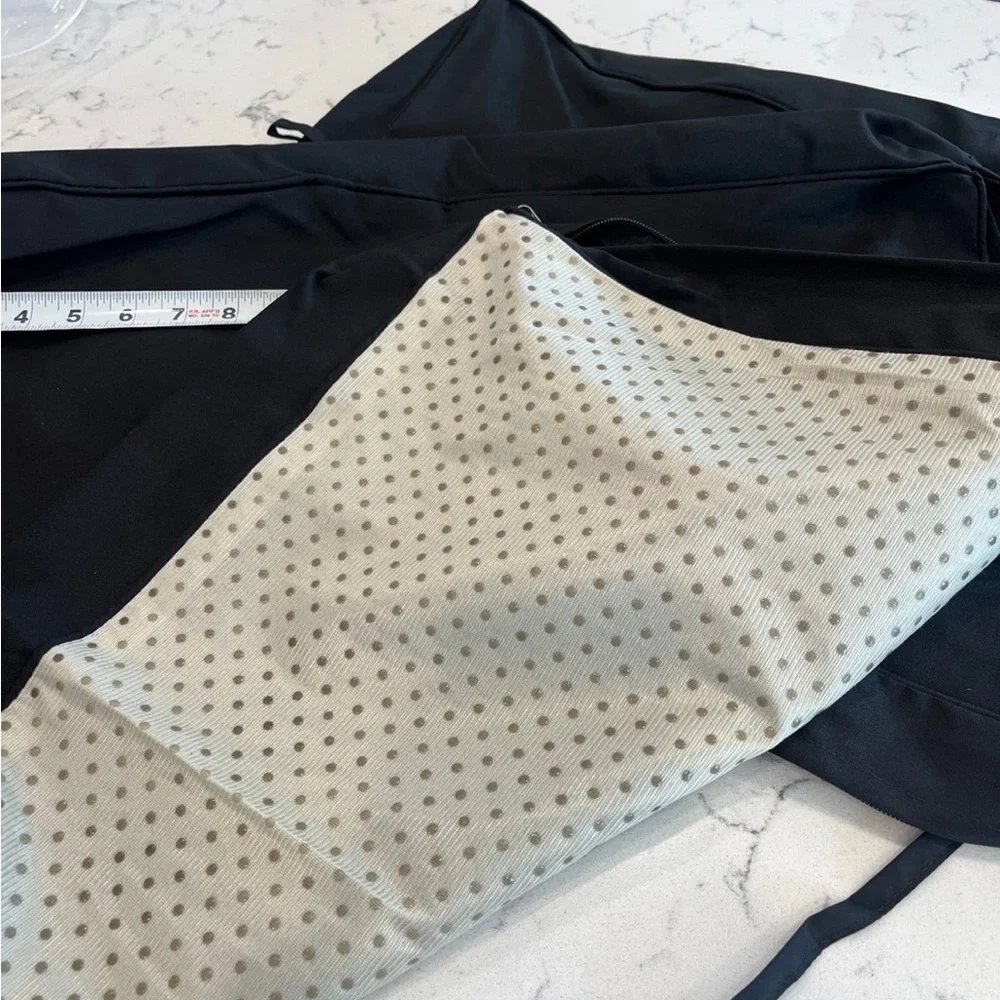 New 2 seater 4 black cushion covers